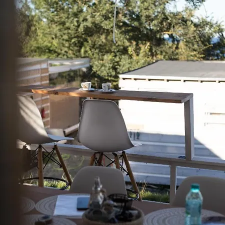 Gardenia - Deja View Camping *